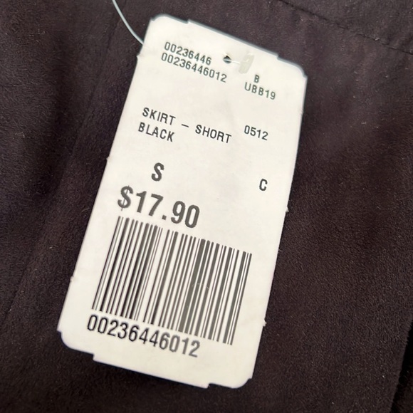 ๐ Forever 21 Faux Suede Mini Skirt - Picture 10 of 11